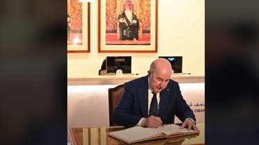 جمال وجودة "خط يد" الرئيس الجزائري تخطف الانظار في عمان (صورة)