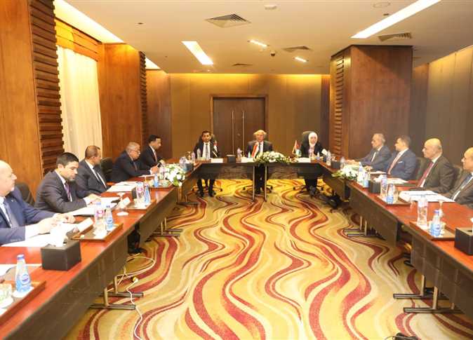 صورة حول : شركة الجسر العربي للملاحة تعقد اجتماعها العمومي الـ81 في مصر شركة الجسر العربي للملاحة تعقد اجتماعها العمومي الـ81 في مصر