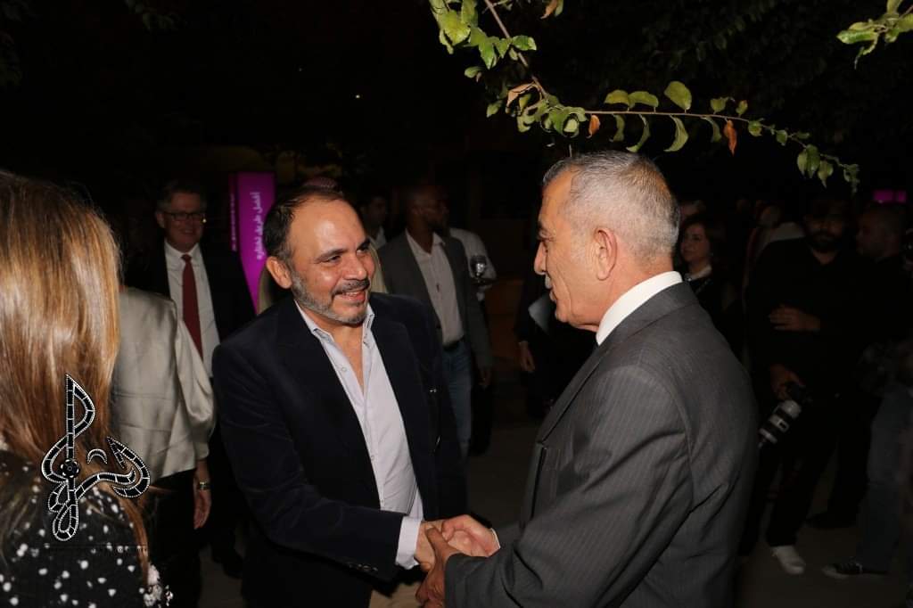 صورة حول : الأميرة ريم علي تفتتح معرض النجمات في جاليري رأس العين الأميرة ريم علي تفتتح معرض النجمات في جاليري رأس العين