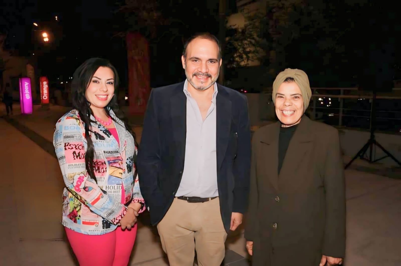 صورة حول : الأميرة ريم علي تفتتح معرض النجمات في جاليري رأس العين الأميرة ريم علي تفتتح معرض النجمات في جاليري رأس العين