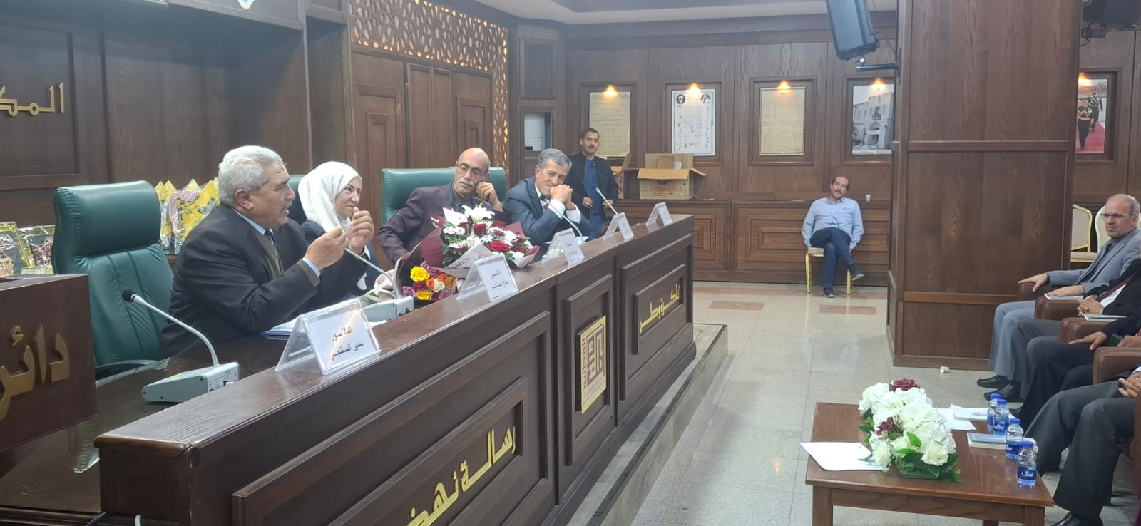 الشريفة بدور ترعى اشهار كتاب للكاتبة شريفة الشواورة بالمكتبة الوطنية