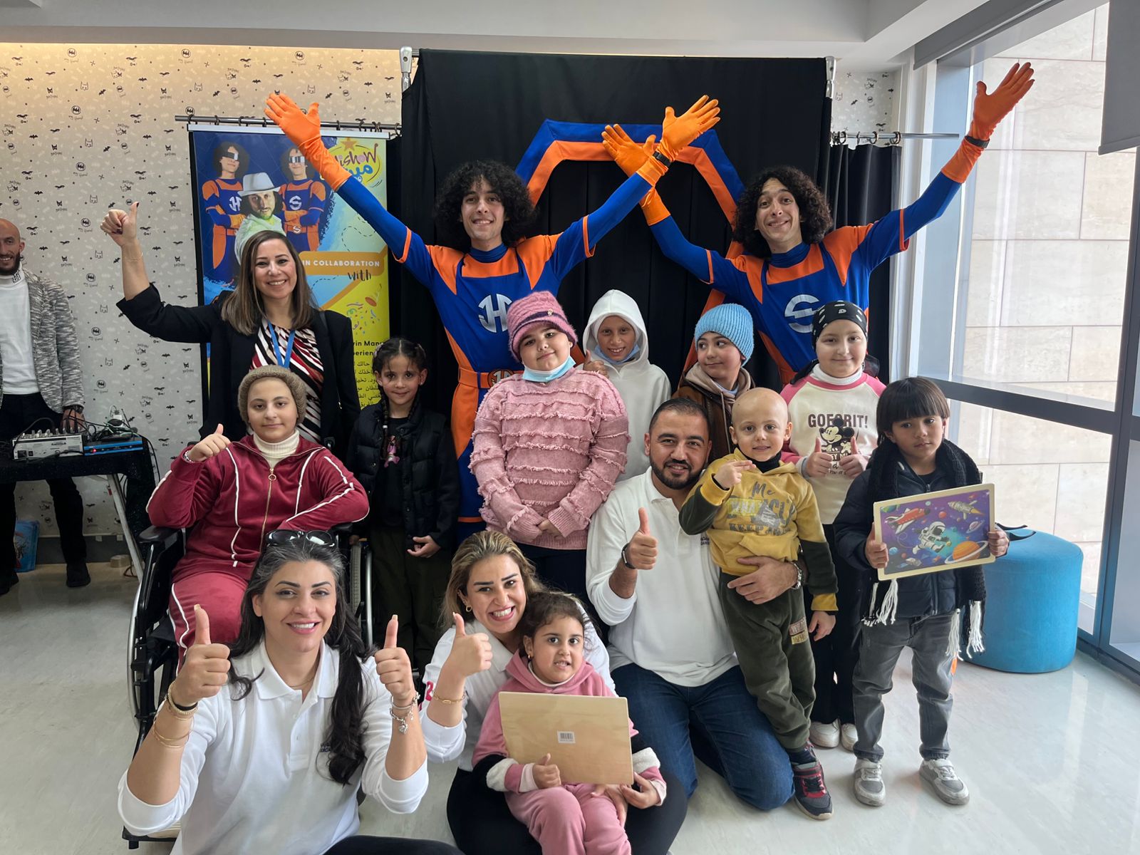 صورة حول : البنك الأردني الكويتي يزور كهف الأبطال في مركز الحسين للسرطان البنك الأردني الكويتي يزور كهف الأبطال في مركز الحسين للسرطان