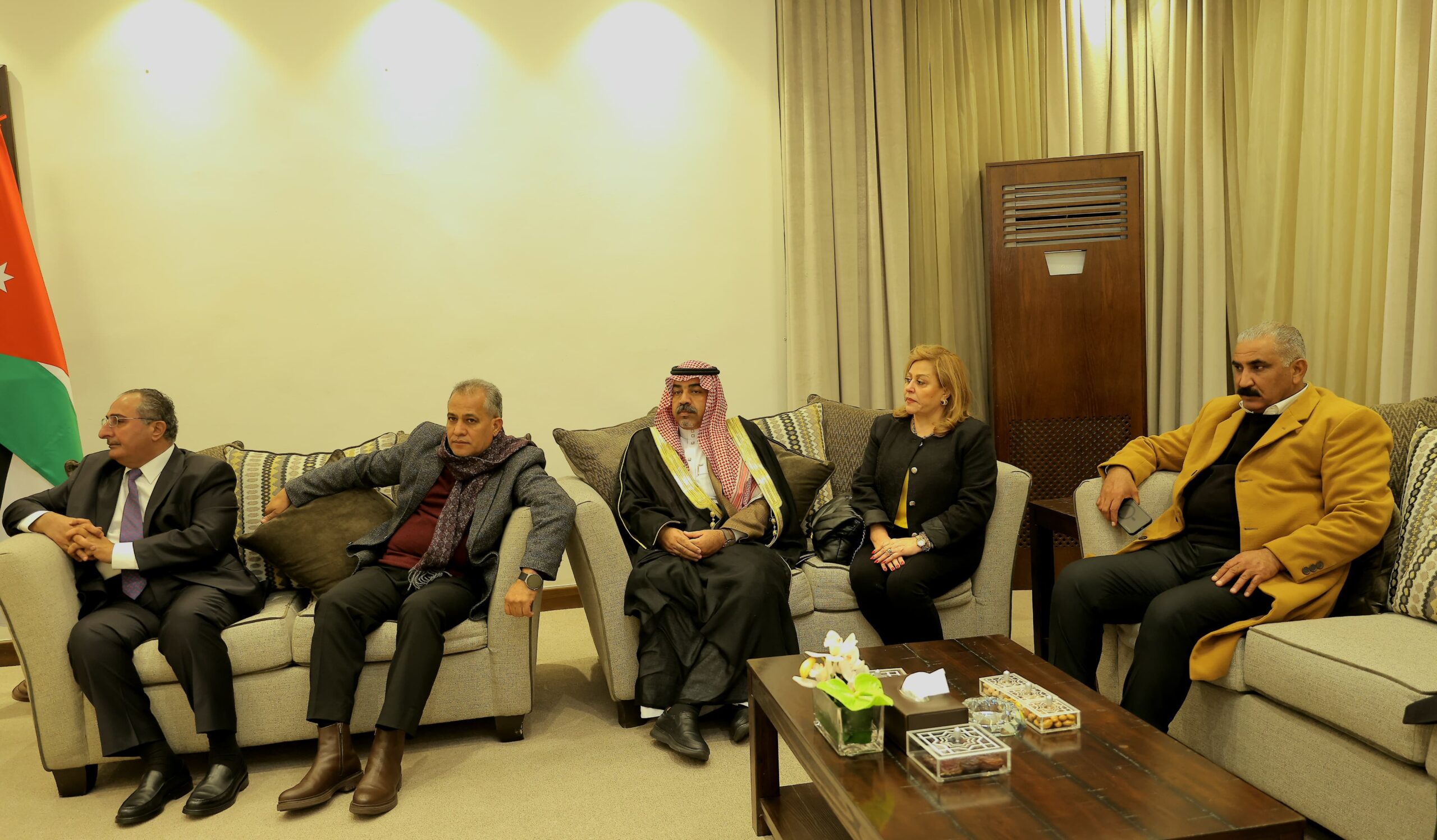 عاجل | الصفدي يستقبل رئيس مجلس النواب العراقي