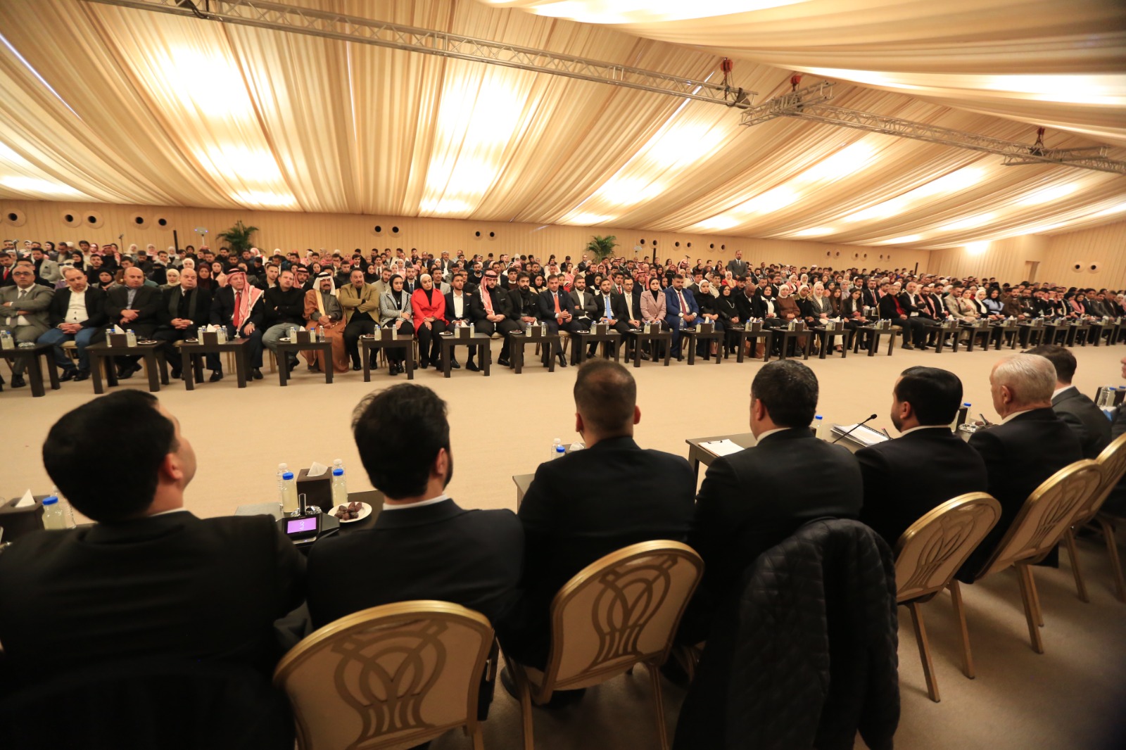 صورة حول : عاجل | العيسوي: الحضور الإنساني الأردني نقطة مضيئة في قلب المنطقة ورسالة أمل لشعوبها عاجل | العيسوي: الحضور الإنساني الأردني نقطة مضيئة في قلب المنطقة ورسالة أمل لشعوبها