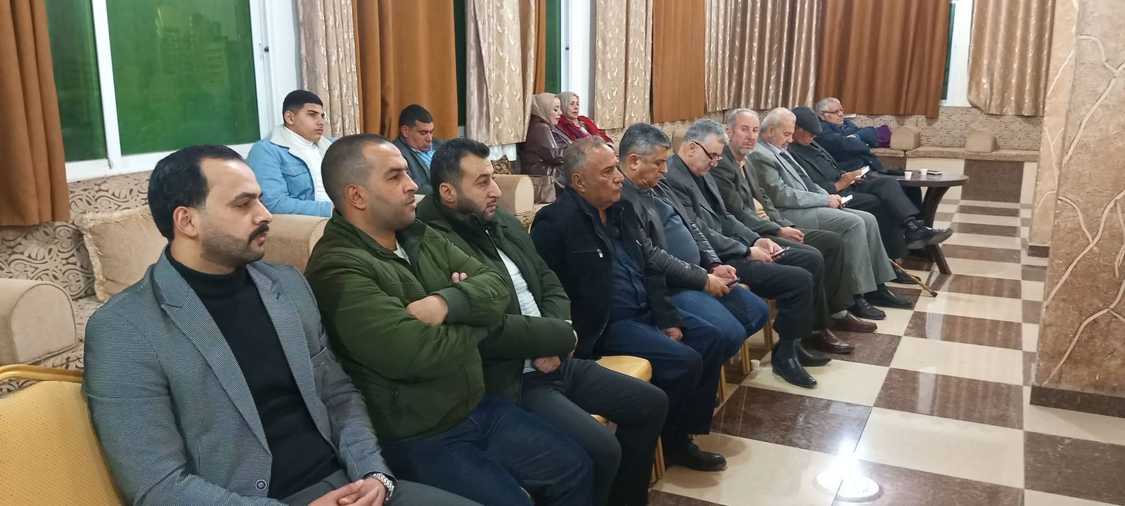 الحياري و العموش في حوارية سياسية حول الوحدة الوطنيه