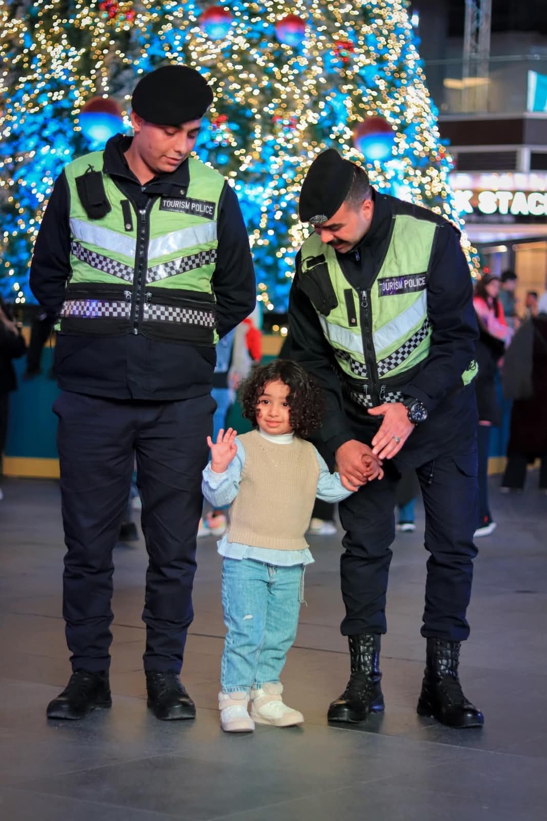 عاجل| صورة "الأمن العام" لعام 2024: لحظات من الإخلاص والتضحية في خدمة الوطن