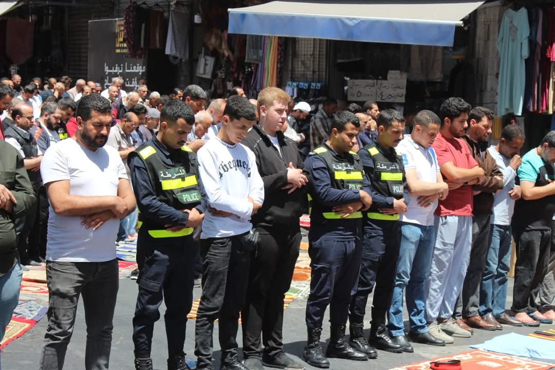 صورة حول : عاجل| صورة "الأمن العام" لعام 2024: لحظات من الإخلاص والتضحية في خدمة الوطن عاجل| صورة "الأمن العام" لعام 2024: لحظات من الإخلاص والتضحية في خدمة الوطن