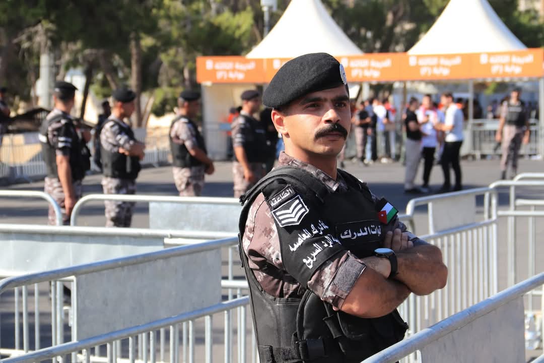 عاجل| صورة "الأمن العام" لعام 2024: لحظات من الإخلاص والتضحية في خدمة الوطن