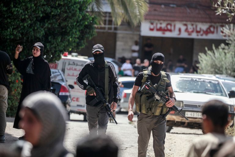 صورة حول : عاجل | اشتباكات بين الأجهزة الأمنية و المقاومين في مخيم جنين (فيديو) عاجل | اشتباكات بين الأجهزة الأمنية و المقاومين في مخيم جنين (فيديو)