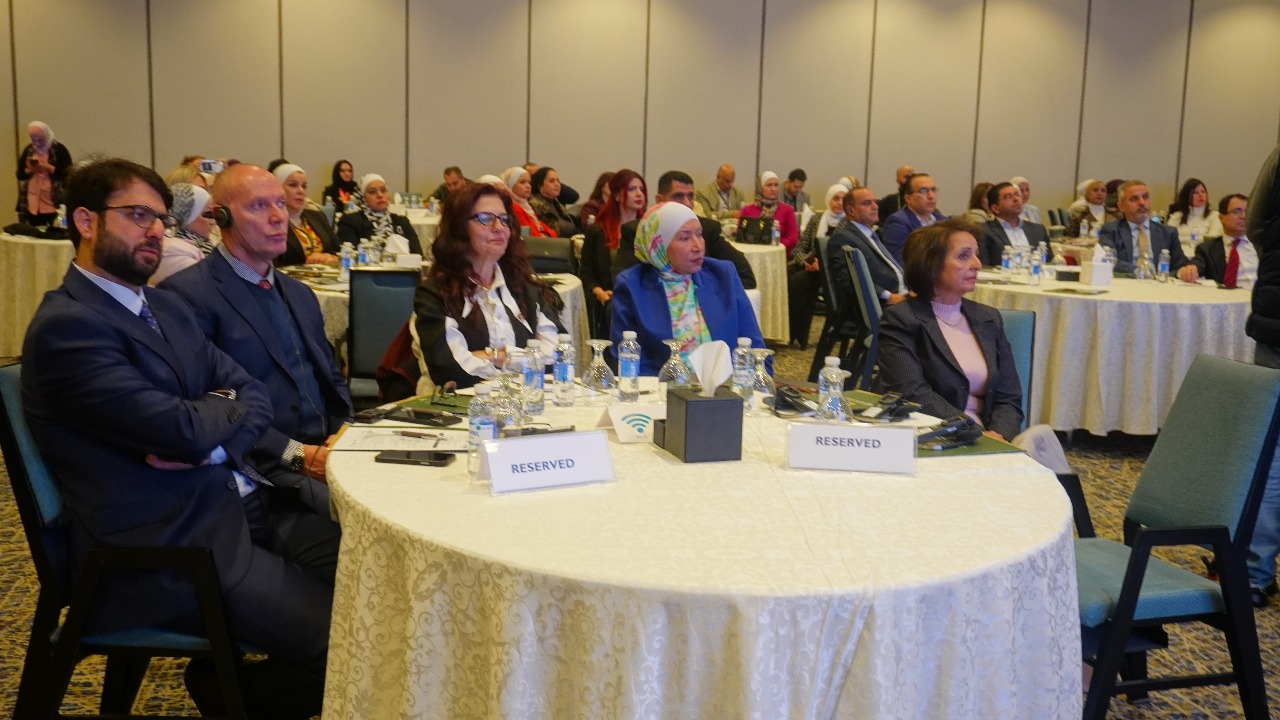 صورة حول : مؤسسة الضمان من المؤسسات الرائدة في توفير آليات واضحة للتبليغ والاستجابة والحماية... فيديو مؤسسة الضمان من المؤسسات الرائدة في توفير آليات واضحة للتبليغ والاستجابة والحماية... فيديو