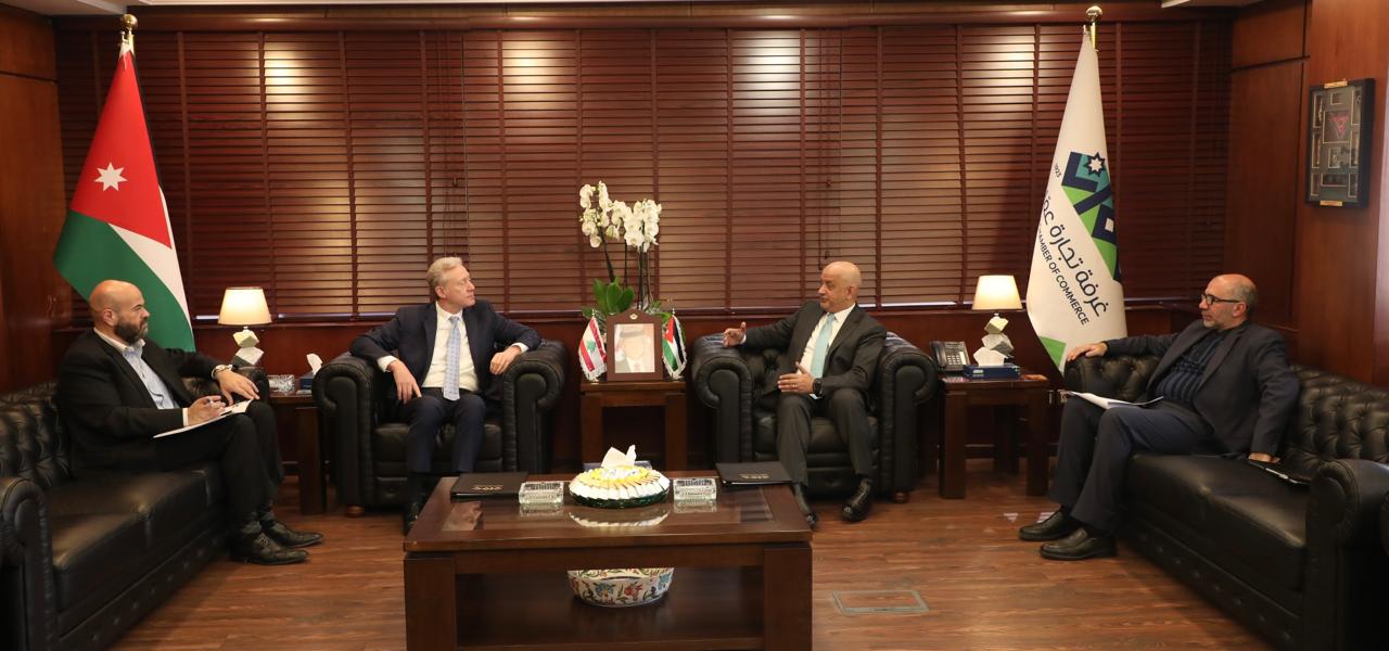 صورة حول : الحاج توفيق يدعو للتشبيك بين القطاعين الخاص الأردني واللبناني الحاج توفيق يدعو للتشبيك بين القطاعين الخاص الأردني واللبناني