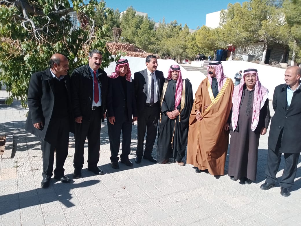 صورة حول : الفقرا يشارك في ندوة علمية بعنوان "واقع الجريمة لدى الشباب: الأسباب وطرق العلاج" الفقرا يشارك في ندوة علمية بعنوان "واقع الجريمة لدى الشباب: الأسباب وطرق العلاج"