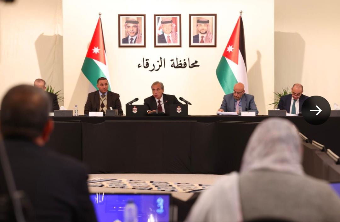 صورة حول : برئاسة جعفر حسان مجلس الوزراء يبدأ جلسته في محافظة الزرقاء برئاسة جعفر حسان مجلس الوزراء يبدأ جلسته في محافظة الزرقاء
