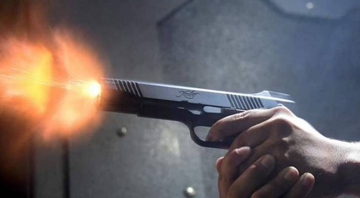 عاجل || زوج يطلق النار على زوجته وابنته و ينتحر في إربد