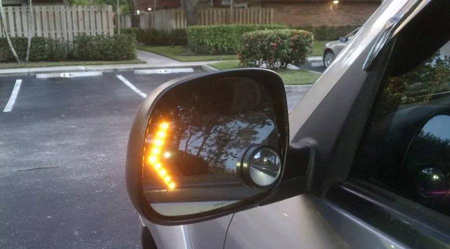 إدارة السير تكشف مخالفة عدم استخدام "الغماز"