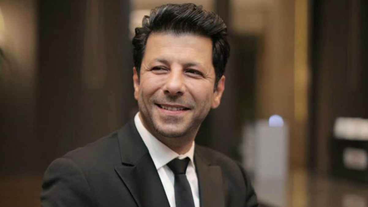 صورة حول : إياد نصار يكشف أسرارًا صادمة عن علاقته بوالده ومعاناته لإثبات نفسه في الفن إياد نصار يكشف أسرارًا صادمة عن علاقته بوالده ومعاناته لإثبات نفسه في الفن