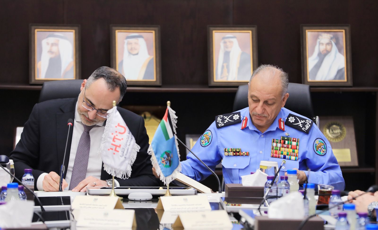 صورة حول : الأمن العام وجامعة الحسين التقنية يوقّعان مذكرة شراكة وتعاون الأمن العام وجامعة الحسين التقنية يوقّعان مذكرة شراكة وتعاون