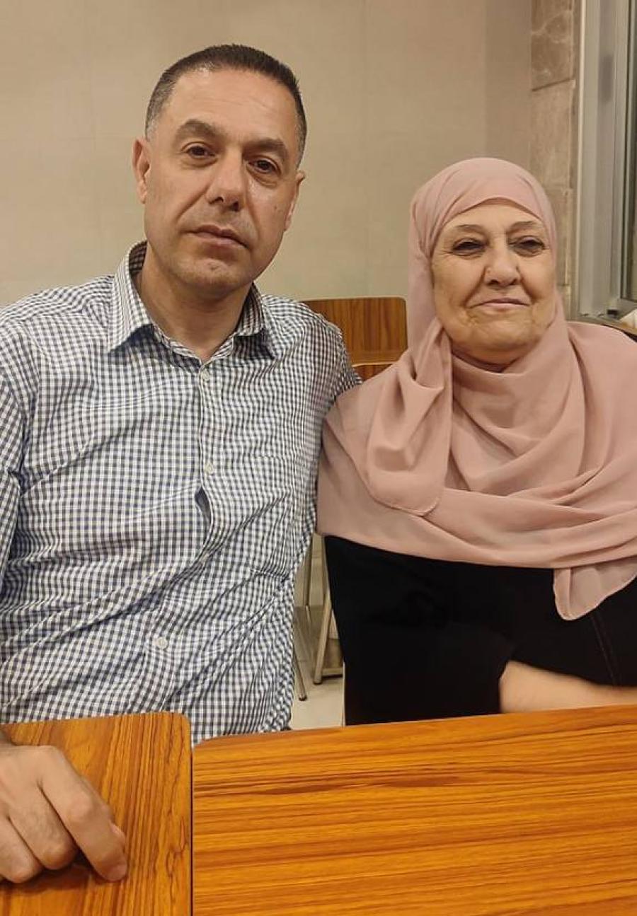 صورة حول : وفاة والدة مدير مستشفى كمال عدوان الفلسطيني بعد اعتقاله من قبل الاحتلال الإسرائيلي وفاة والدة مدير مستشفى كمال عدوان الفلسطيني بعد اعتقاله من قبل الاحتلال الإسرائيلي