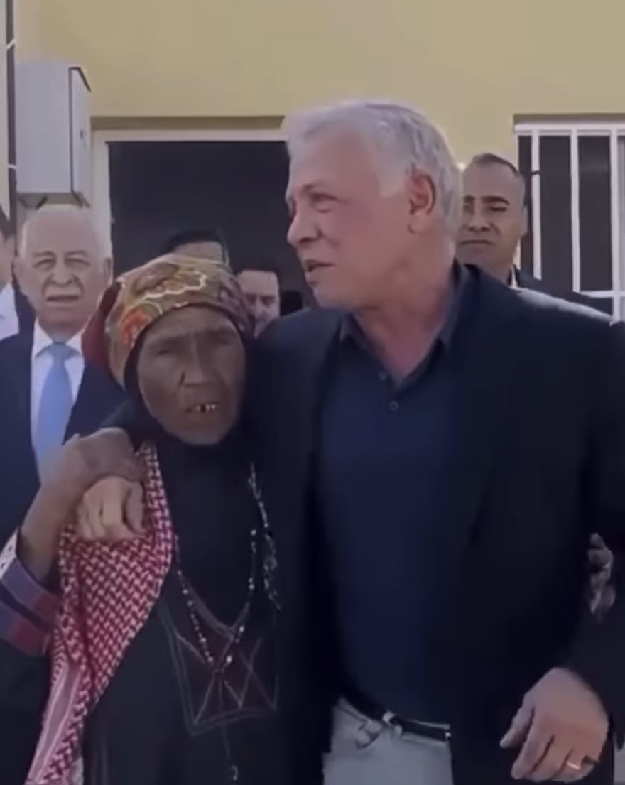 عاجل | مشهد مهيب للملك الإنسان .. فيديو وصور