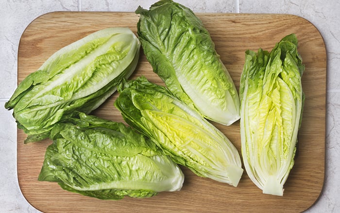 فوائد الخس للمعدة والجهاز الهضمي.. تحسين الهضم