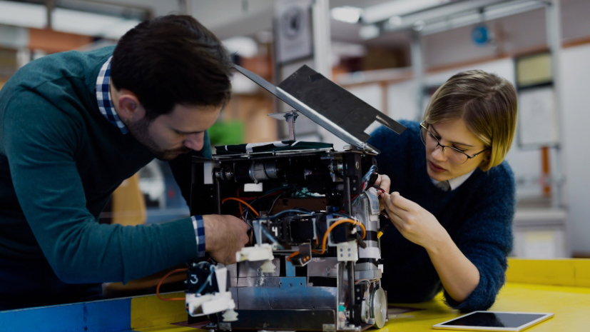 عاجل :: لـ طلاب التوجيهي - 15 وظيفة ستغير مستقبلك - هل أنت مستعد لاختيار التخصص الصحيح؟