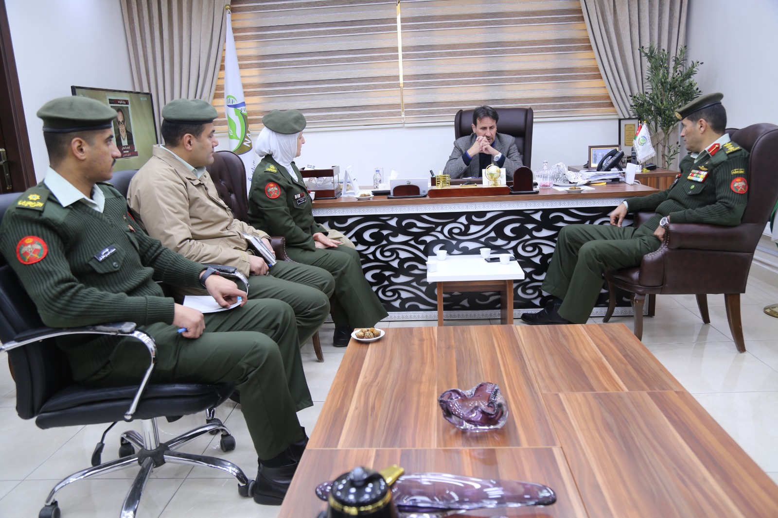 صورة حول : تعزيز التعاون بين المركز الوطني للبحوث الزراعية ومديرية المختبرات العسكرية لمراقبة الجودة تعزيز التعاون بين المركز الوطني للبحوث الزراعية ومديرية المختبرات العسكرية لمراقبة الجودة