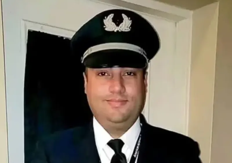 آخر كلمات الطيار الأميركي قبل كارثة التصادم الجوي في واشنطن