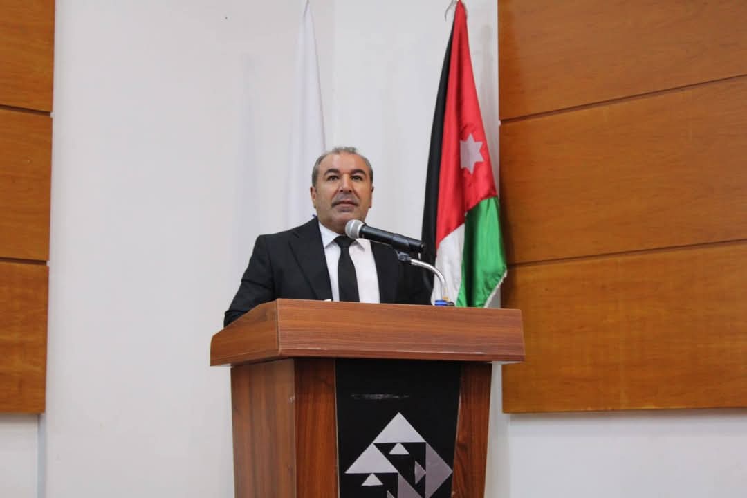 صورة حول : الحجاج يرعى حفل تكريم مدارس التعلم المهني الحجاج يرعى حفل تكريم مدارس التعلم المهني