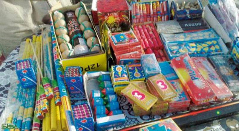 الألعاب النارية في رمضان .. فرحة الأطفال تتحول إلى 4 كوارث في مصر