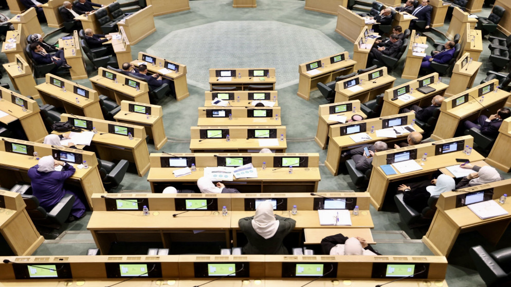 العمل النيابية: بعض مواد مشروع قانون العمل لم تحقق التوازن المطلوب