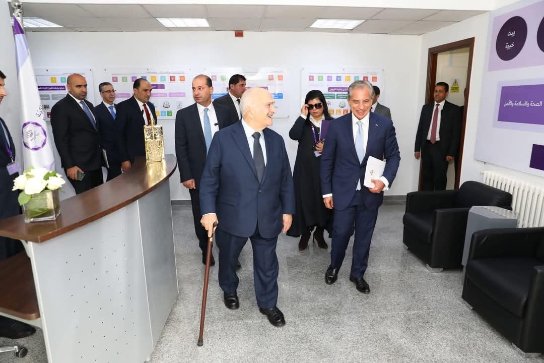 بحضور الأمير الحسن رئيس الحكومة يزور الجمعية العلمية الملكية... صور