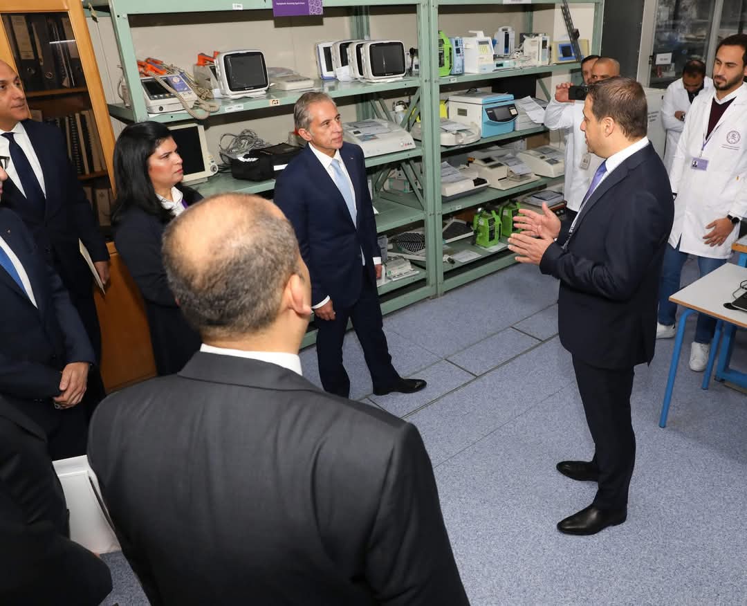 بحضور الأمير الحسن رئيس الحكومة يزور الجمعية العلمية الملكية... صور