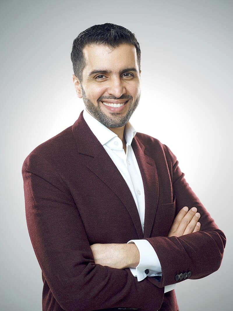 من هو الشهيد ياسر حرب؟ سيرة إعلامي وكاتب استشهد في معركة طوفان الأقصى