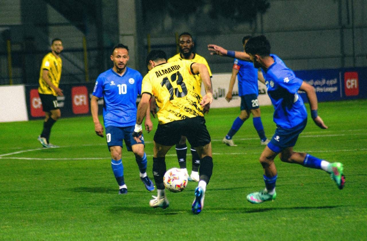 تعادل الرمثا والحسين إربد يمنح الوحدات صدارة الدوري قبل جولتين من النهاية