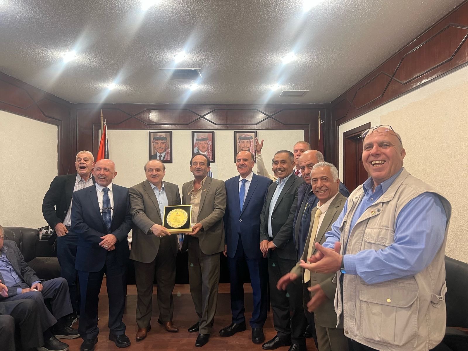 صورة حول : "البناء الوطني" يُكرِّم الحنيطي والمحسيري "البناء الوطني" يُكرِّم الحنيطي والمحسيري