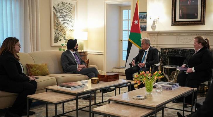 صورة حول : رئيس الوزراء يلتقي عدداً من كبار مسؤولي الإدارة الأمريكية في واشنطن رئيس الوزراء يلتقي عدداً من كبار مسؤولي الإدارة الأمريكية في واشنطن