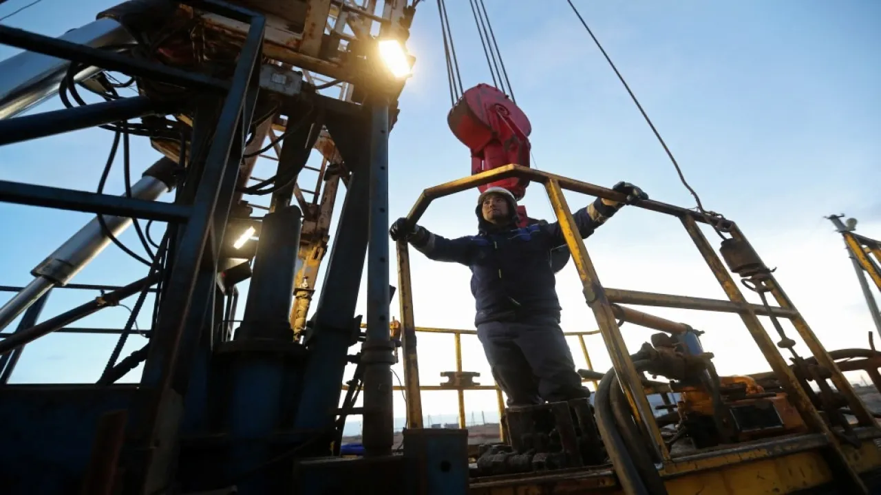 ارتفاع طفيف على أسعار النفط عالميا