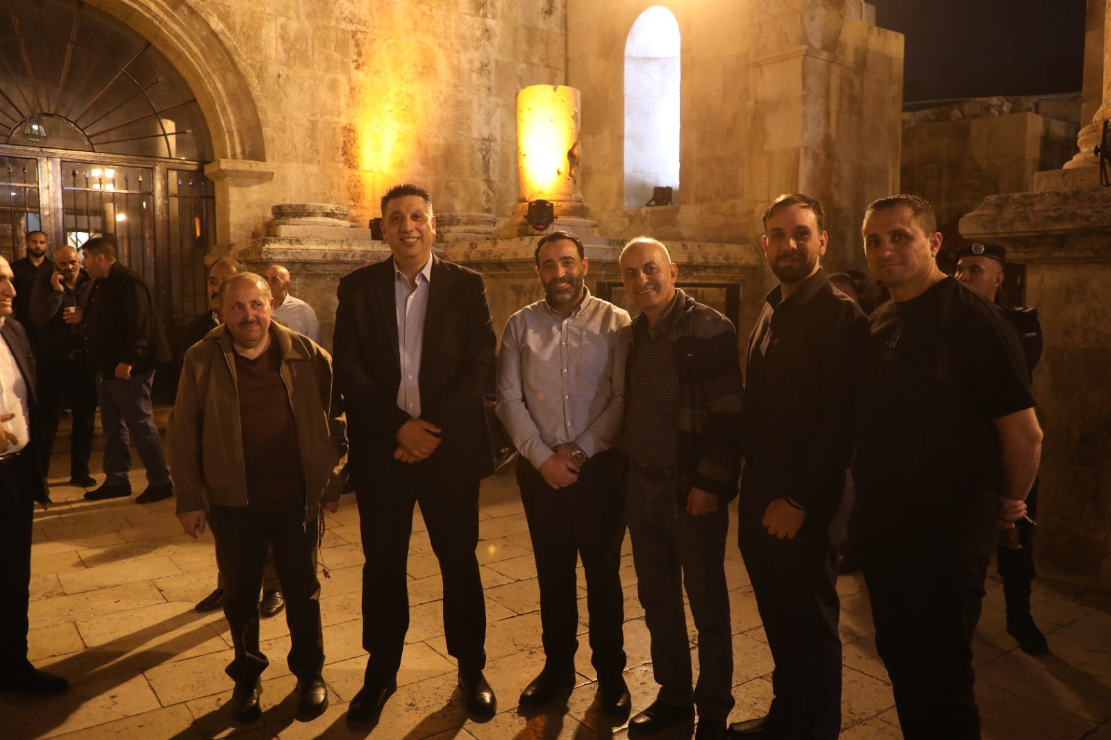 السياحة: أجواء استثنائية واحتشاد جماهيري ضخم في المدرج الروماني بانطلاق فعاليات عيد الفطر