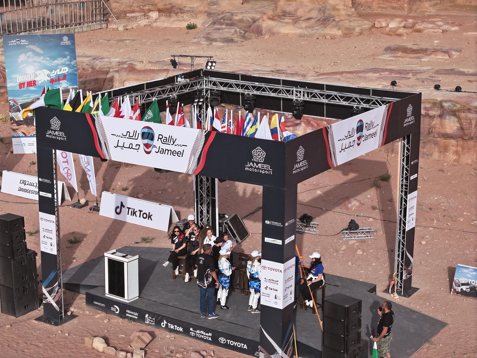 انطلاق "رالي جميل 2025" من مدينة البترا بمشاركة نسائية دولية واسعة