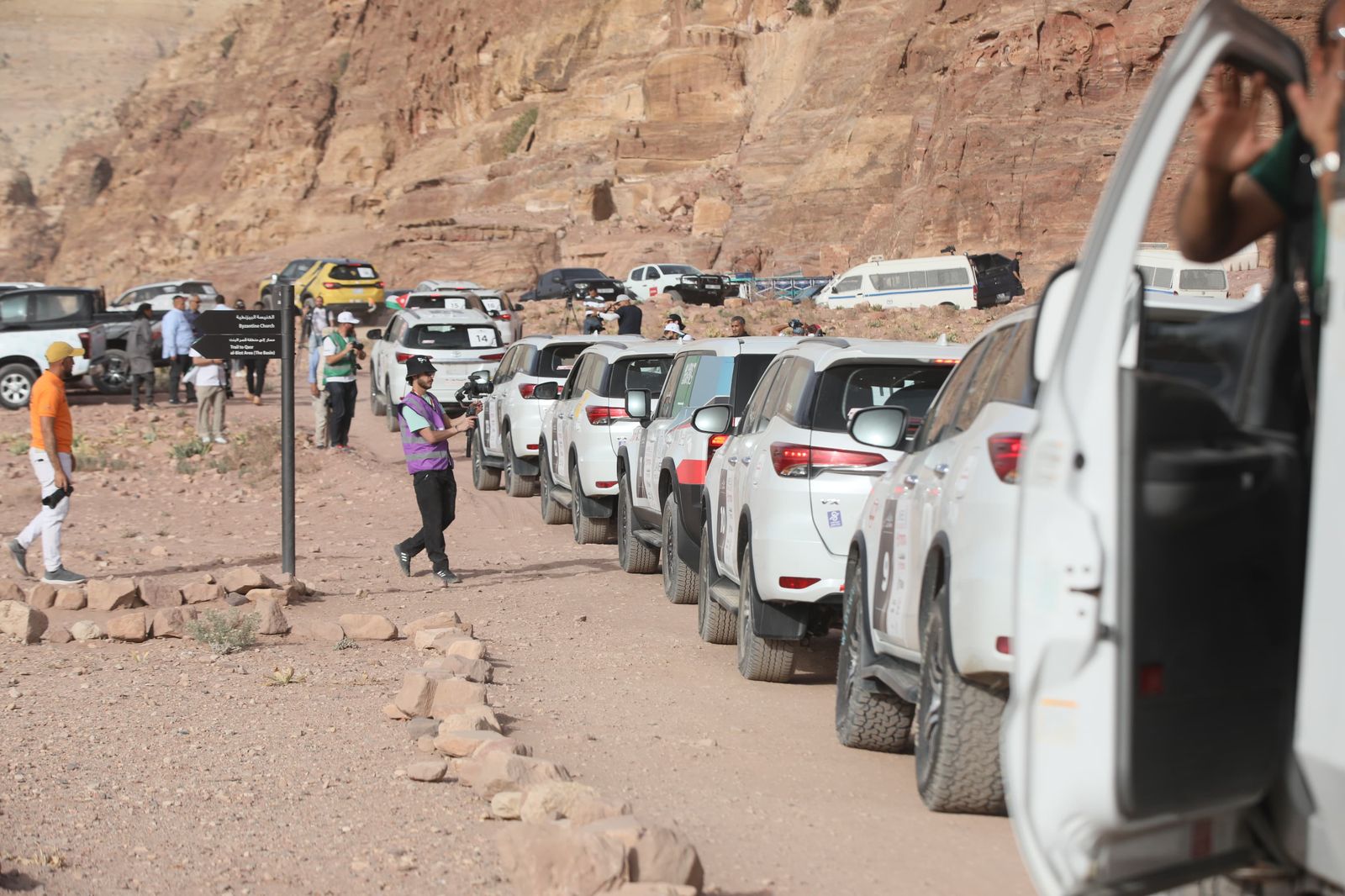 انطلاق "رالي جميل 2025" من مدينة البترا بمشاركة نسائية دولية واسعة