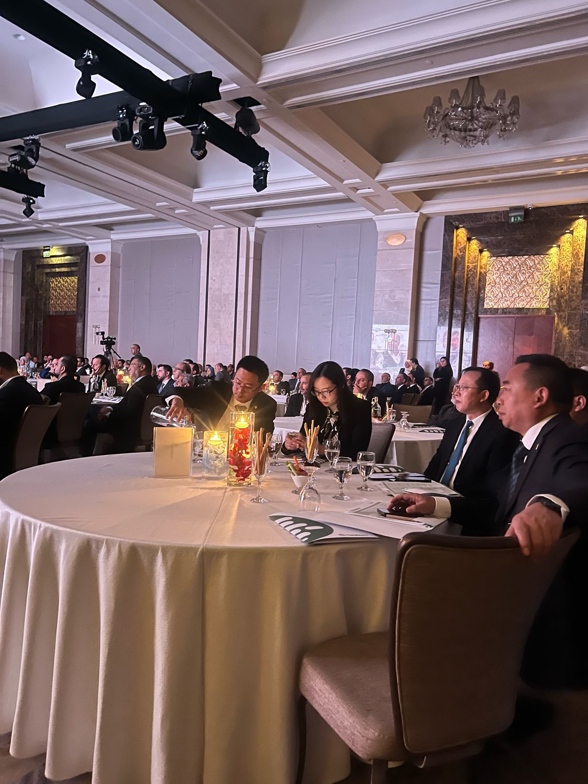 صورة حول : جوبترول وغاز الأردن يوقعان اتفاقية استراتيجية لتأسيس الشركة الوطنية المتطورة للغاز الطبيعي "وطني" لتعزيز استدامة الطاقة في الأردن جوبترول وغاز الأردن يوقعان اتفاقية استراتيجية لتأسيس الشركة الوطنية المتطورة للغاز الطبيعي "وطني" لتعزيز استدامة الطاقة في الأردن