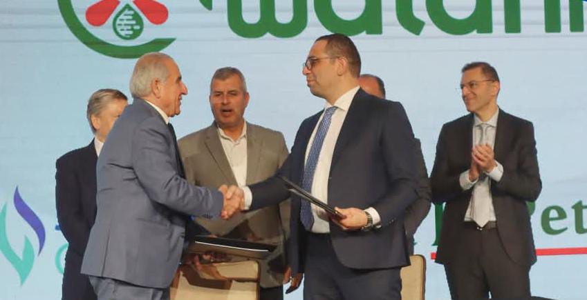 صورة حول : جوبترول وغاز الأردن يوقعان اتفاقية استراتيجية لتأسيس الشركة الوطنية المتطورة للغاز الطبيعي "وطني" لتعزيز استدامة الطاقة في الأردن جوبترول وغاز الأردن يوقعان اتفاقية استراتيجية لتأسيس الشركة الوطنية المتطورة للغاز الطبيعي "وطني" لتعزيز استدامة الطاقة في الأردن