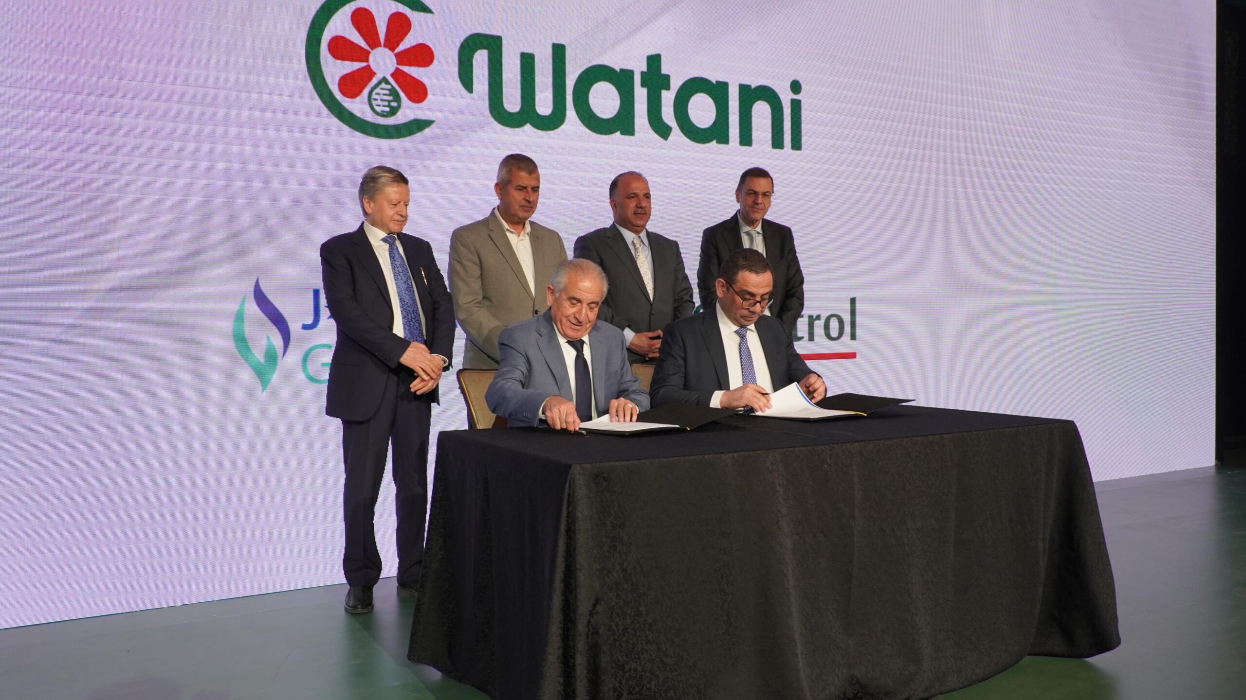 صورة حول : جوبترول وغاز الأردن يوقعان اتفاقية استراتيجية لتأسيس الشركة الوطنية المتطورة للغاز الطبيعي "وطني" لتعزيز استدامة الطاقة في الأردن جوبترول وغاز الأردن يوقعان اتفاقية استراتيجية لتأسيس الشركة الوطنية المتطورة للغاز الطبيعي "وطني" لتعزيز استدامة الطاقة في الأردن