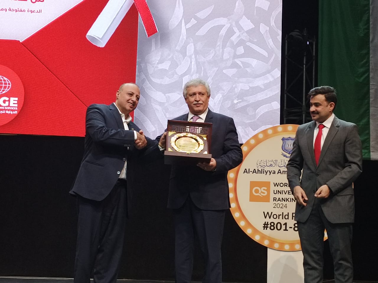 بالصور .. د.ماهرالحوراني يرعى افتتاح معرض "بريدج" للجامعات الدولية في عمان الأهلية