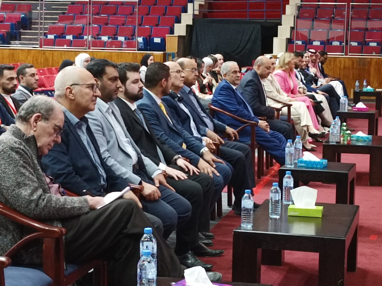 بالصور .. د.ماهرالحوراني يرعى افتتاح معرض "بريدج" للجامعات الدولية في عمان الأهلية