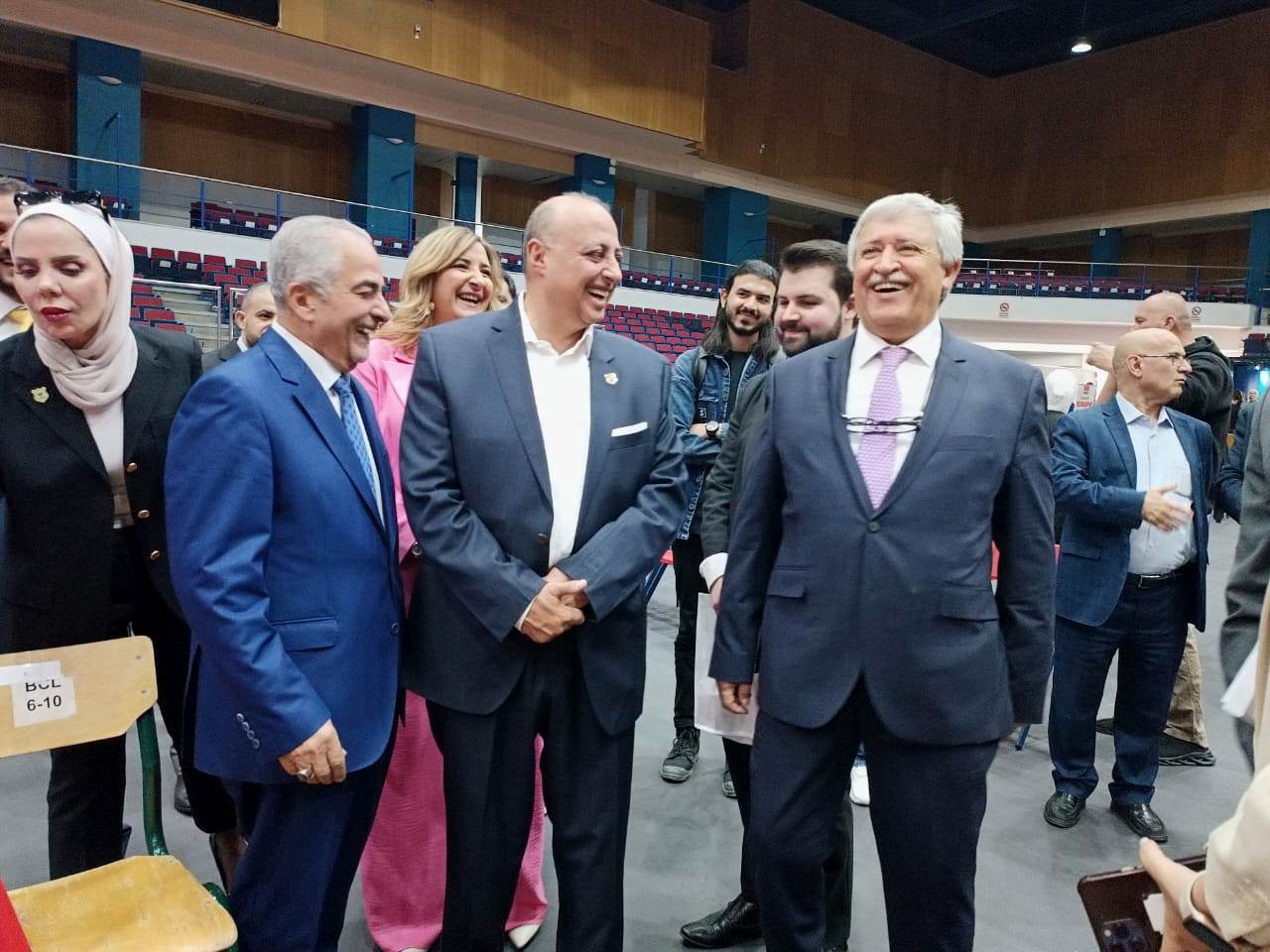 بالصور .. د.ماهرالحوراني يرعى افتتاح معرض "بريدج" للجامعات الدولية في عمان الأهلية