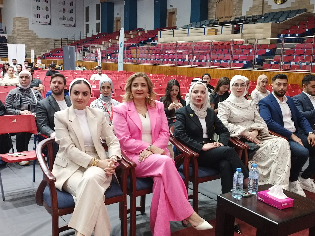 بالصور .. د.ماهرالحوراني يرعى افتتاح معرض "بريدج" للجامعات الدولية في عمان الأهلية