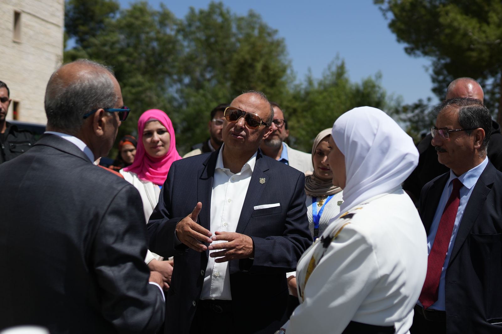 صورة حول : د. ماهر الحوراني يفتتح البيت الزراعي الذكي في عمان الأهلية د. ماهر الحوراني يفتتح البيت الزراعي الذكي في عمان الأهلية