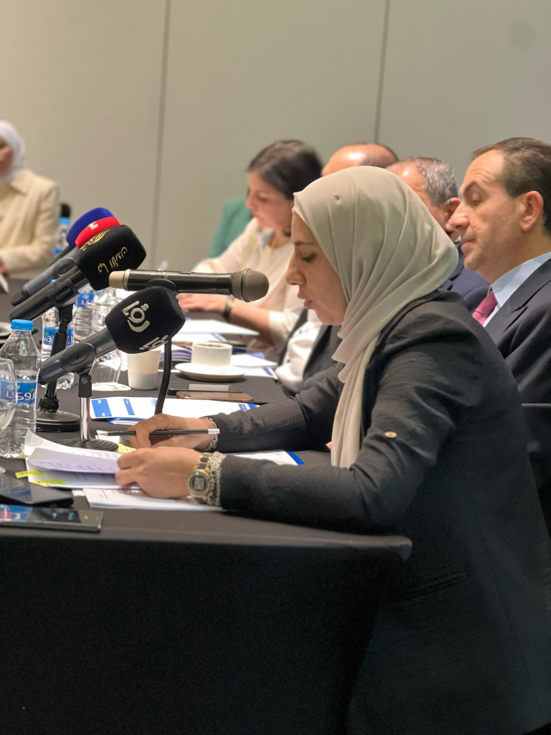 صورة حول : دعوات لمراجعة قانون الجرائم الإلكترونية في الأردن لضمان توازن بين الحماية والحريات( صور) دعوات لمراجعة قانون الجرائم الإلكترونية في الأردن لضمان توازن بين الحماية والحريات( صور)