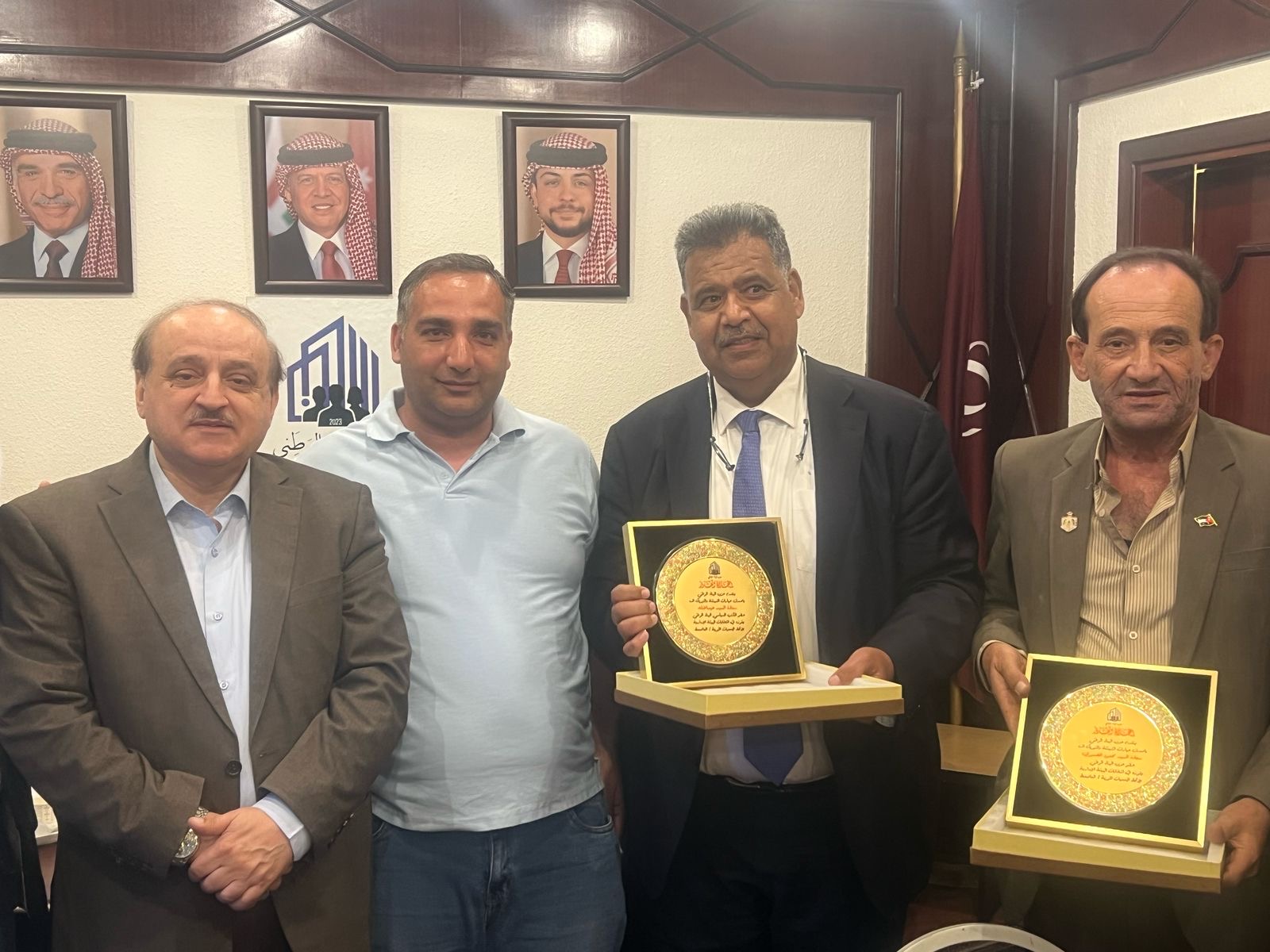 "البناء الوطني" يُكرِّم الحنيطي والمحسيري